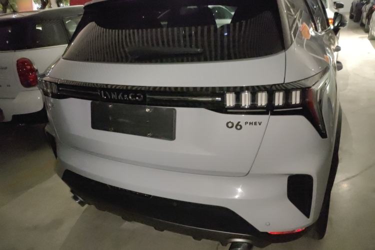 Used Lynk & Co 06 EM-P 2022 PHEV Shero Pink Special Edition Rear