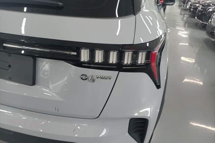 Used Lynk & Co 06 EM-P 2022 PHEV 84 km Range Pro Version Right Rear Taillight