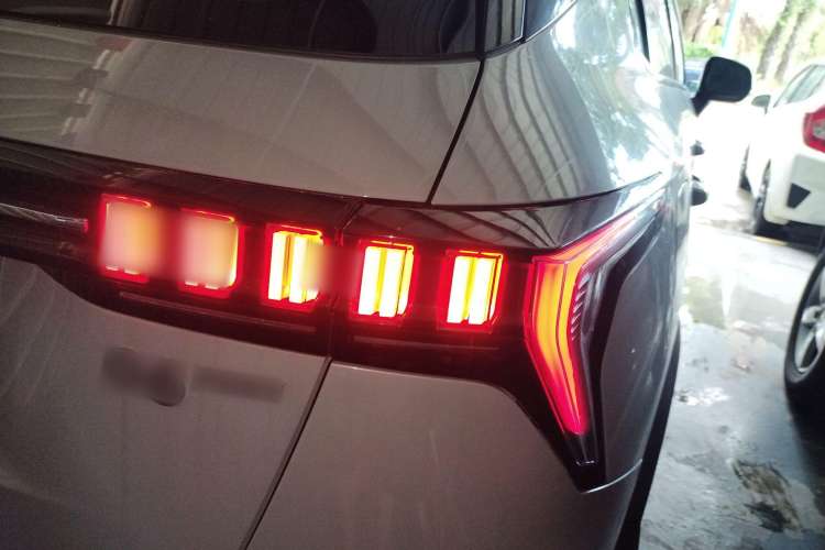 Used Lynk & Co 06 EM-P 2022 PHEV 84 km Range Pro Version Right Rear Taillight