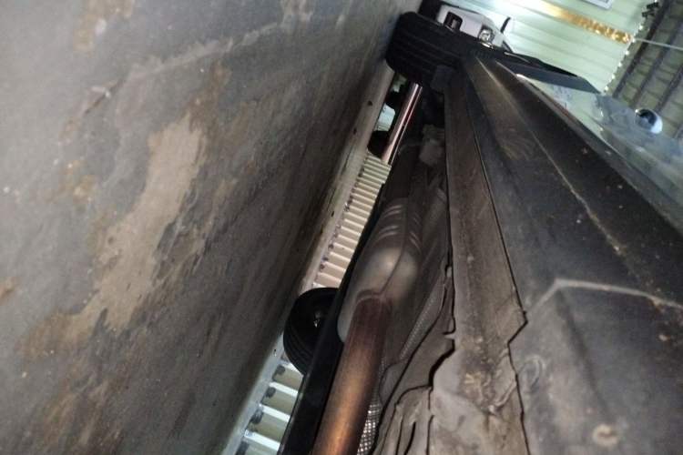 Used Lynk & Co 06 EM-P 2022 PHEV 84 km Range Pro Version Right Side Sill