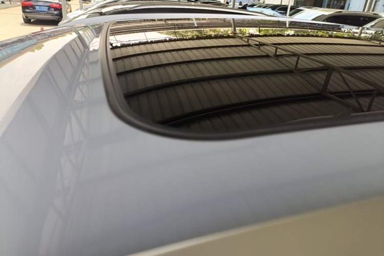 Used Lynk & Co 06 EM-P 2022 PHEV 84 km Range Pro Version Roof