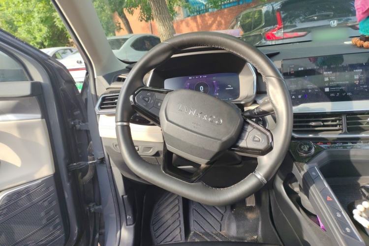 Used Lynk & Co 06 EM-P 2022 PHEV 84 km Range Pro Version Steering Wheel