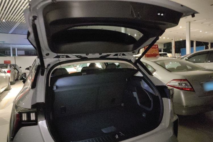 Used Lynk & Co 06 EM-P 2022 PHEV Shero Pink Special Edition Trunk
