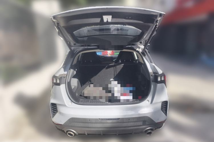 Used Lynk & Co 06 EM-P 2022 PHEV 84 km Range Pro Version Trunk