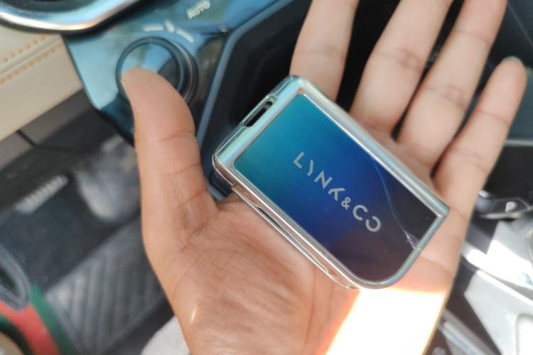 Used Lynk & Co 06 EM-P 2022 PHEV 84 km Range Pro Version Vehicle Key