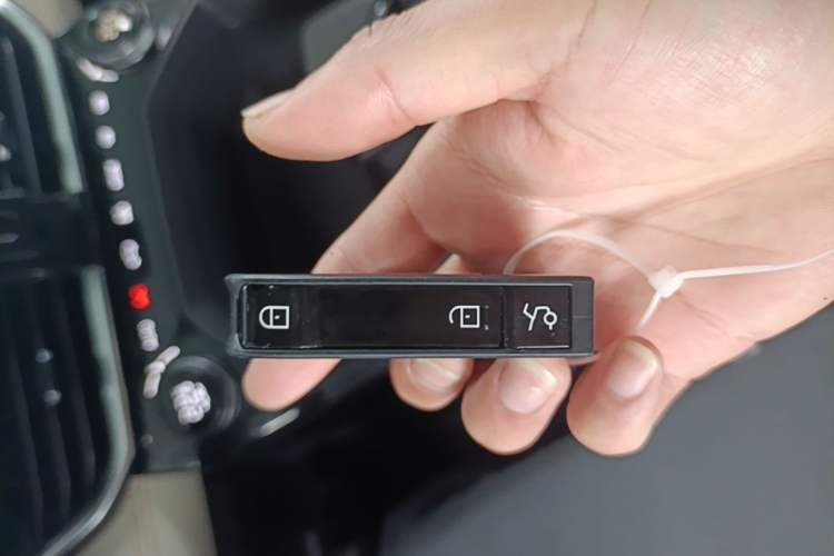 Used Lynk & Co 06 EM-P 2022 PHEV 84 km Range Pro Version Vehicle Key