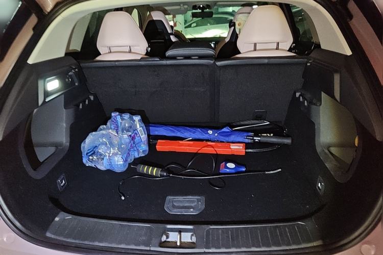 Used Lynk & Co 06 EM-P 2022 PHEV Shero Pink Special Edition Trunk