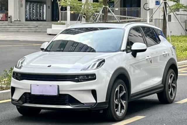 Used Lynk & Co 06 EM-P 2022 PHEV 84 km Range Pro Version