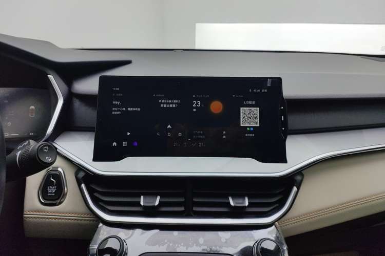 Used Lynk & Co 06 EM-P 2022 PHEV 84 km Range Pro Version Audio And AC Panel