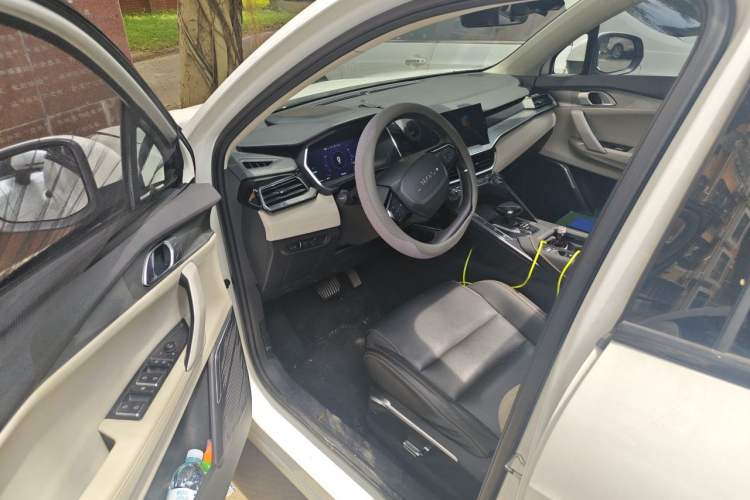 Used Lynk & Co 06 EM-P 2022 PHEV 84 km Range Pro Version Driver Seat