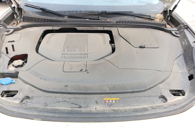 Used Lynk & Co 06 EM-P 2022 PHEV 84 km Range Pro Version Engine Bay
