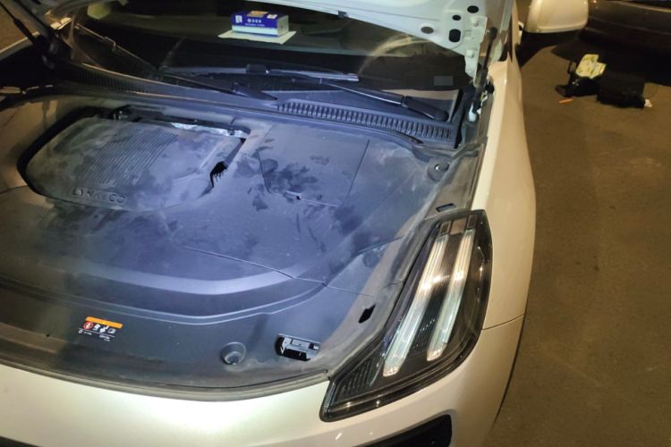 Used Lynk & Co 06 EM-P 2022 PHEV 84 km Range Pro Version Engine Bay Left