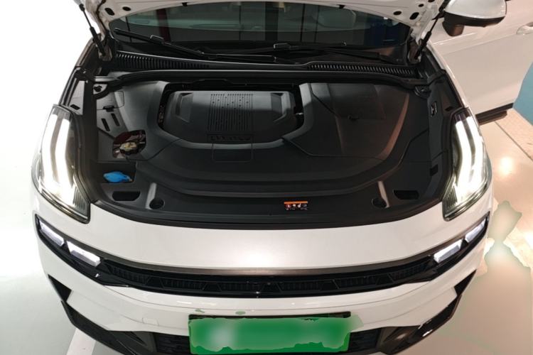 Used Lynk & Co 06 EM-P 2022 PHEV 84 km Range Pro Version Engine Bay