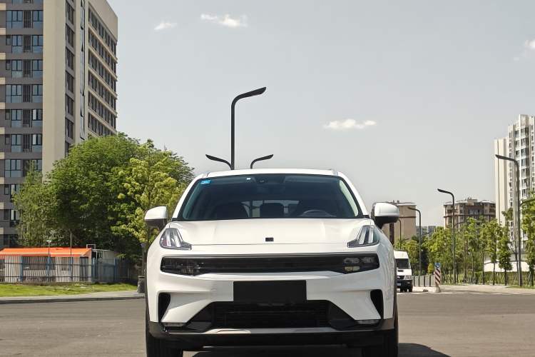 Used Lynk & Co 06 EM-P 2022 PHEV 84 km Range Pro Version Exterior 1