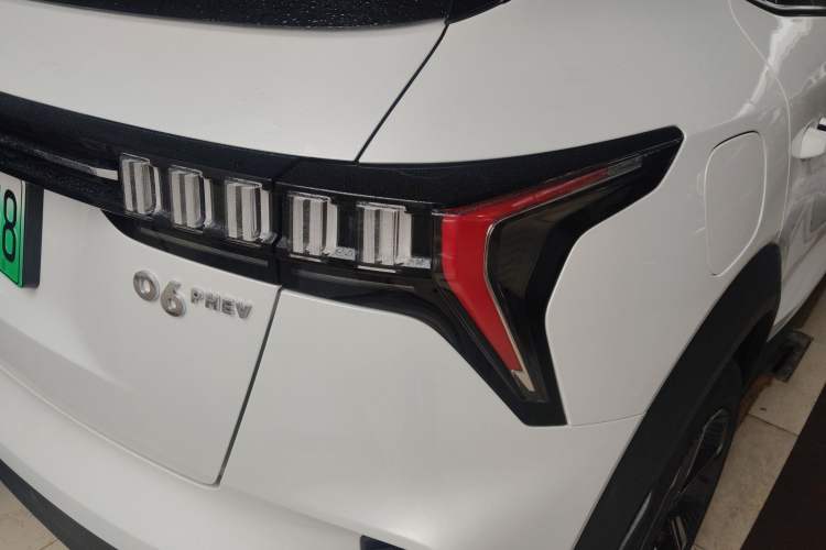 Used Lynk & Co 06 EM-P 2022 PHEV 84 km Range Pro Version Exterior 3