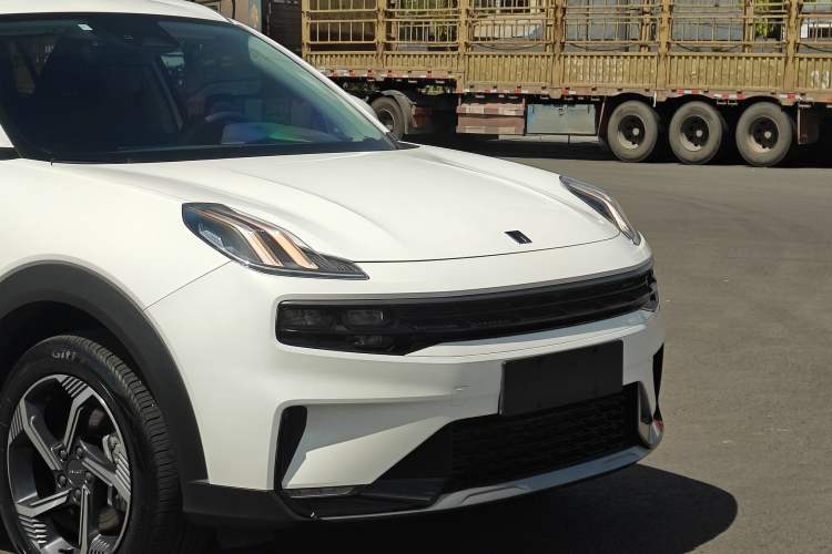 Used Lynk & Co 06 EM-P 2022 PHEV 84 km Range Pro Version Exterior 3