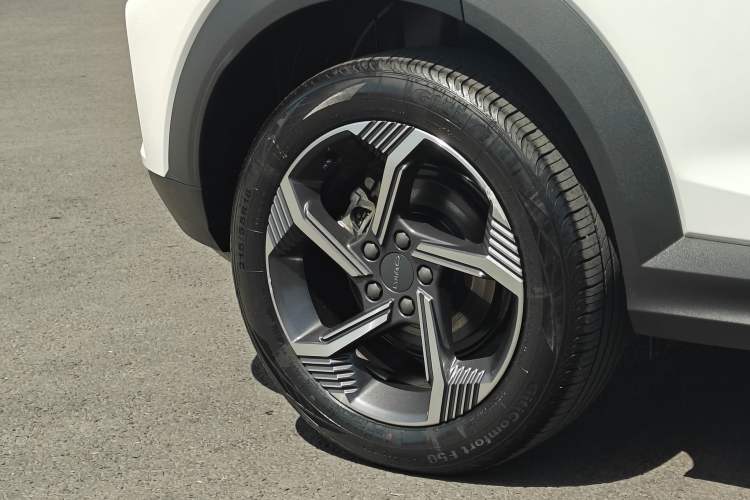 Used Lynk & Co 06 EM-P 2022 PHEV 84 km Range Pro Version Exterior 4