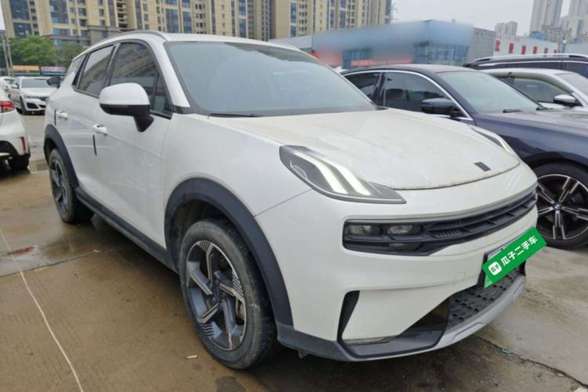Used Lynk & Co 06 EM-P 2022 PHEV 84 km Range Pro Version Front Right 45 Deg