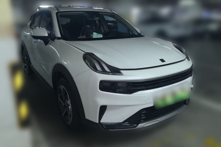 Used Lynk & Co 06 EM-P 2022 PHEV 84 km Range Pro Version Front Right 45 Deg