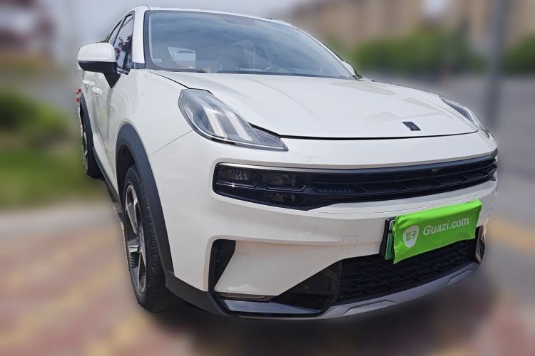 Used Lynk & Co 06 EM-P 2022 PHEV 84 km Range Pro Version Front Right 45 Deg
