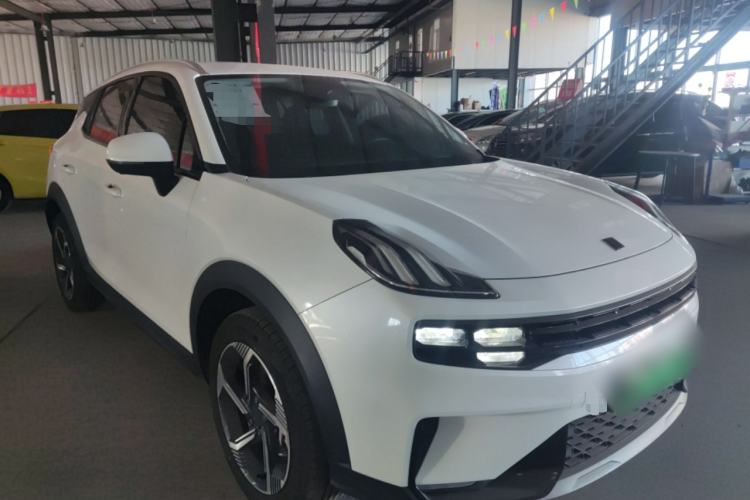 Used Lynk & Co 06 EM-P 2022 PHEV 84 km Range Pro Version Front Right 45 Deg