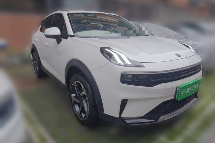 Used Lynk & Co 06 EM-P 2022 PHEV 84 km Range Pro Version Front Right 45 Deg