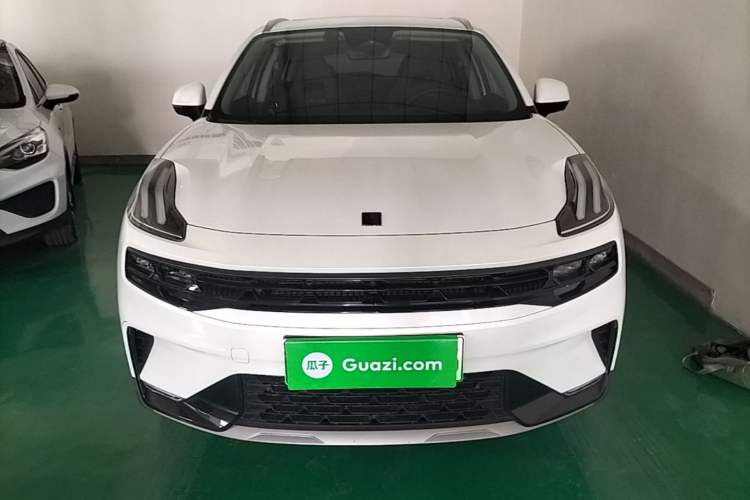 Used Lynk & Co 06 EM-P 2022 PHEV 84 km Range Pro Version Front