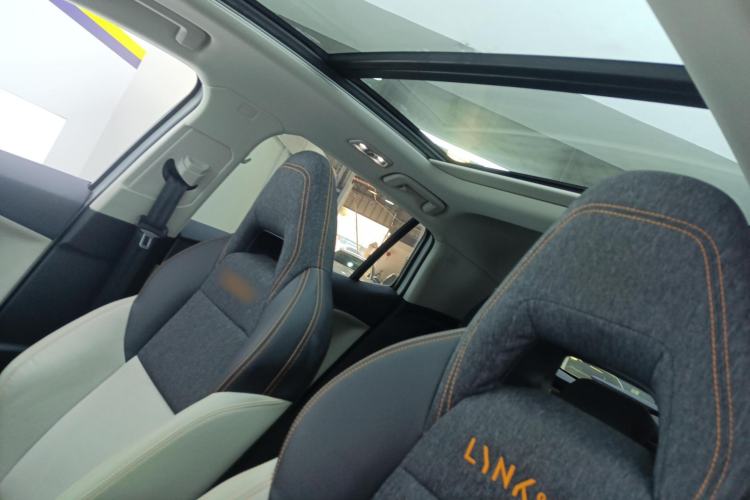Used Lynk & Co 06 EM-P 2022 PHEV 84 km Range Pro Version Headliner