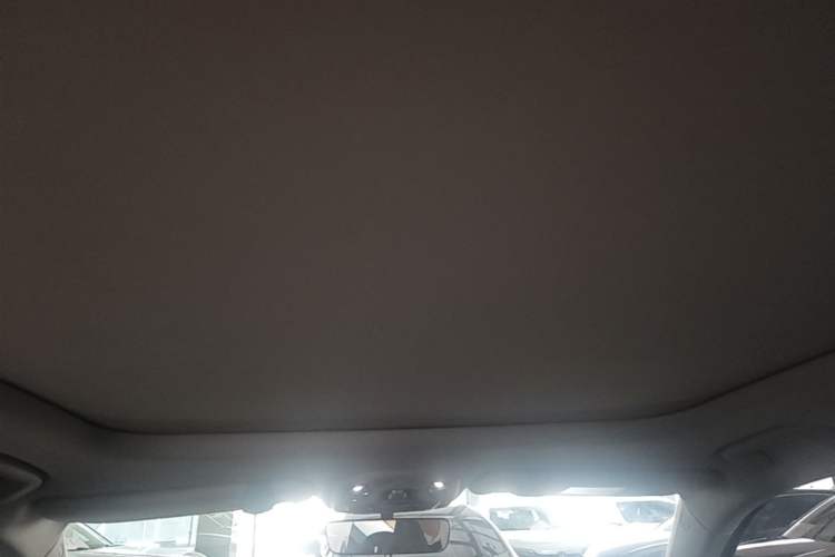 Used Lynk & Co 06 EM-P 2022 PHEV 84 km Range Pro Version Headliner