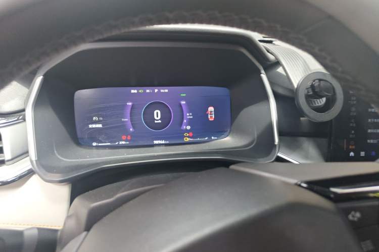 Used Lynk & Co 06 EM-P 2022 PHEV 84 km Range Pro Version Instrument Cluster