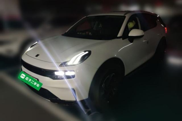 Used Lynk & Co 06 EM-P 2022 PHEV 84 km Range Pro Version