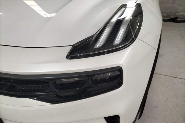 Used Lynk & Co 06 EM-P 2022 PHEV 84 km Range Pro Version Left Front Headlight