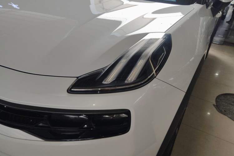Used Lynk & Co 06 EM-P 2022 PHEV 84 km Range Pro Version Left Front Headlight