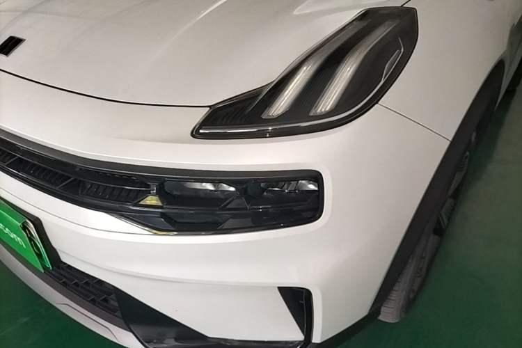 Used Lynk & Co 06 EM-P 2022 PHEV 84 km Range Pro Version Left Front Headlight
