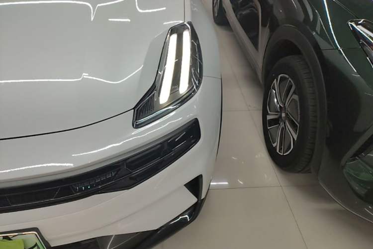 Used Lynk & Co 06 EM-P 2022 PHEV 84 km Range Pro Version Left Front Headlight