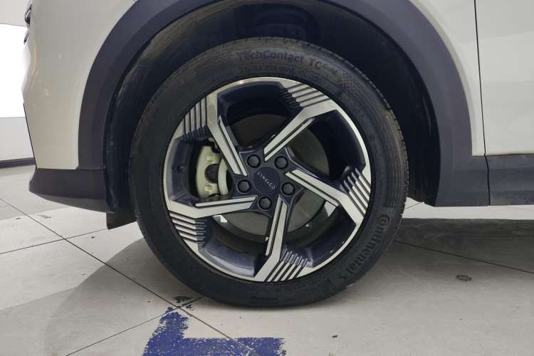 Used Lynk & Co 06 EM-P 2022 PHEV 84 km Range Pro Version Left Front Wheel Hub
