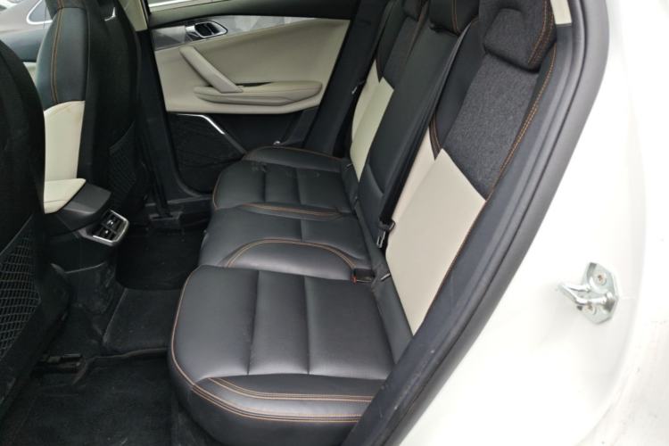 Used Lynk & Co 06 EM-P 2022 PHEV 84 km Range Pro Version Left Rear Seat
