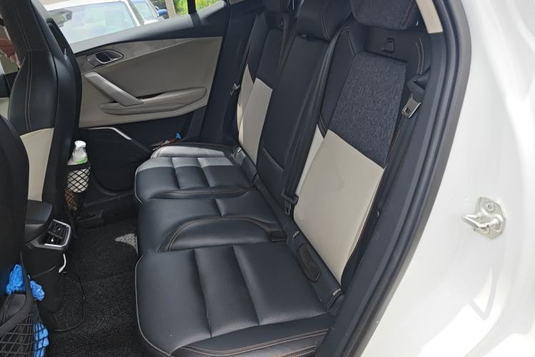 Used Lynk & Co 06 EM-P 2022 PHEV 84 km Range Pro Version Left Rear Seat