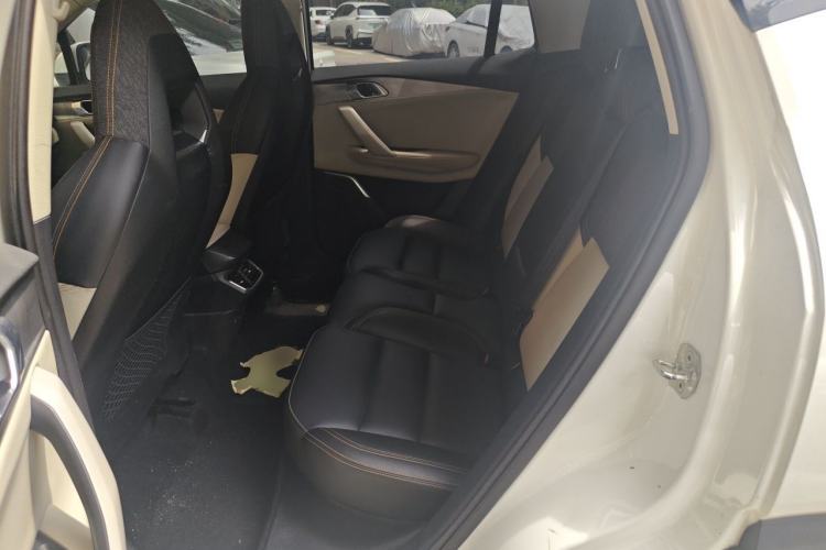 Used Lynk & Co 06 EM-P 2022 PHEV 84 km Range Pro Version Left Rear Seat