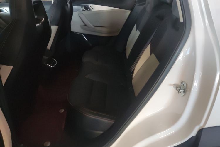 Used Lynk & Co 06 EM-P 2022 PHEV 84 km Range Pro Version Left Rear Seat
