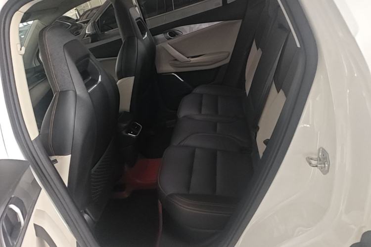 Used Lynk & Co 06 EM-P 2022 PHEV 84 km Range Pro Version Left Rear Seat