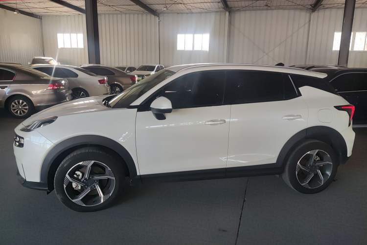 Used Lynk & Co 06 EM-P 2022 PHEV 84 km Range Pro Version Left Side