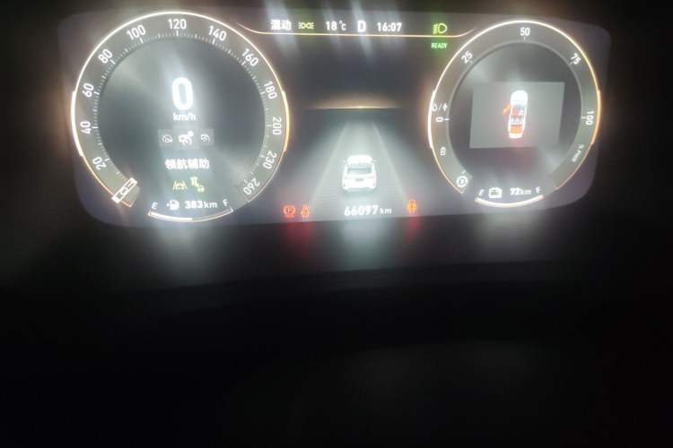 Used Lynk & Co 06 EM-P 2022 PHEV 84 km Range Pro Version Odometer Close Up