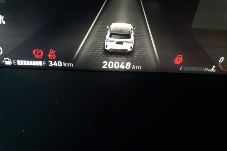 Used Lynk & Co 06 EM-P 2022 PHEV 84 km Range Pro Version Odometer Close Up