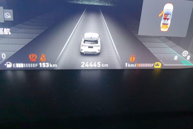 Used Lynk & Co 06 EM-P 2022 PHEV 84 km Range Pro Version Odometer Close Up