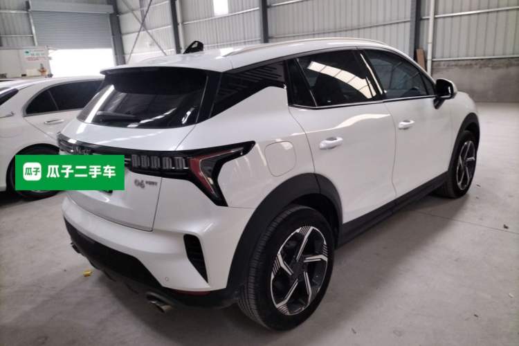 Used Lynk & Co 06 EM-P 2022 PHEV 84 km Range Pro Version Rear Right 45 Deg