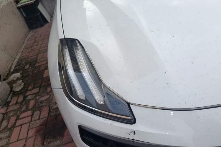 Used Lynk & Co 06 EM-P 2022 PHEV 84 km Range Pro Version Right Front Headlight