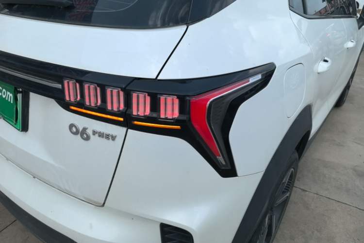 Used Lynk & Co 06 EM-P 2022 PHEV 84 km Range Pro Version Right Rear Taillight