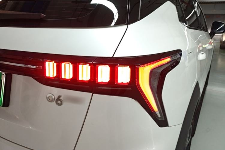 Used Lynk & Co 06 EM-P 2022 PHEV 84 km Range Pro Version Right Rear Taillight