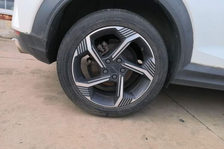 Used Lynk & Co 06 EM-P 2022 PHEV 84 km Range Pro Version Right Rear Wheel Hub